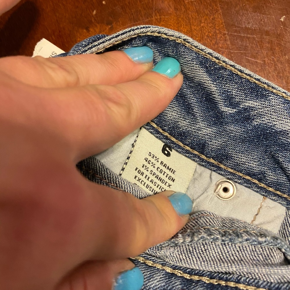 Zanadi size 6 shorts - Picture 3 of 4